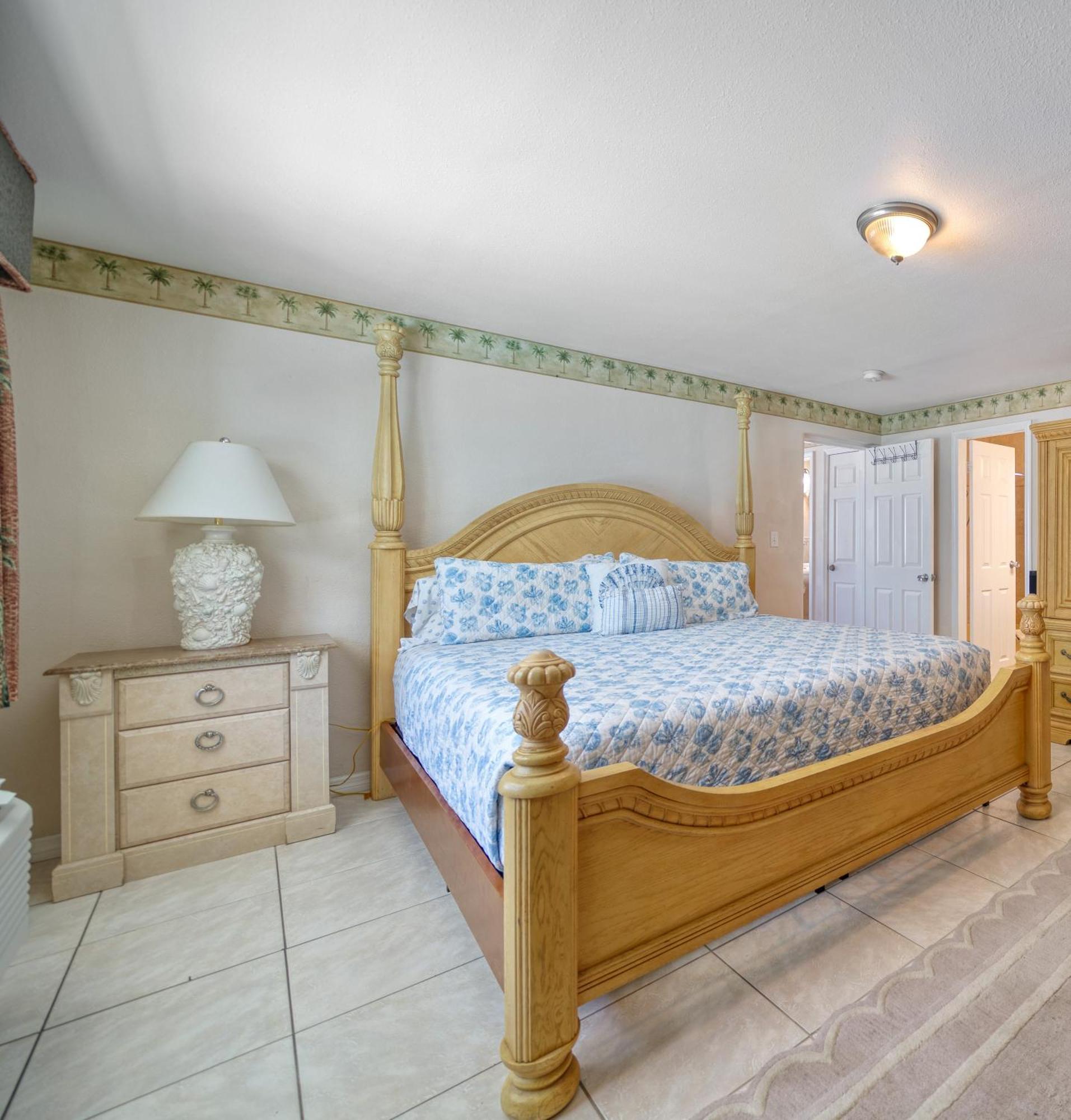 Camelot Beach Suites เคลียร์วอเตอร์บีช ภายนอก รูปภาพ