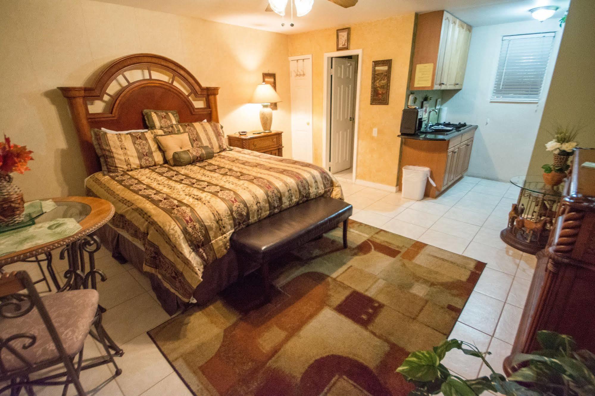 Camelot Beach Suites เคลียร์วอเตอร์บีช ภายนอก รูปภาพ